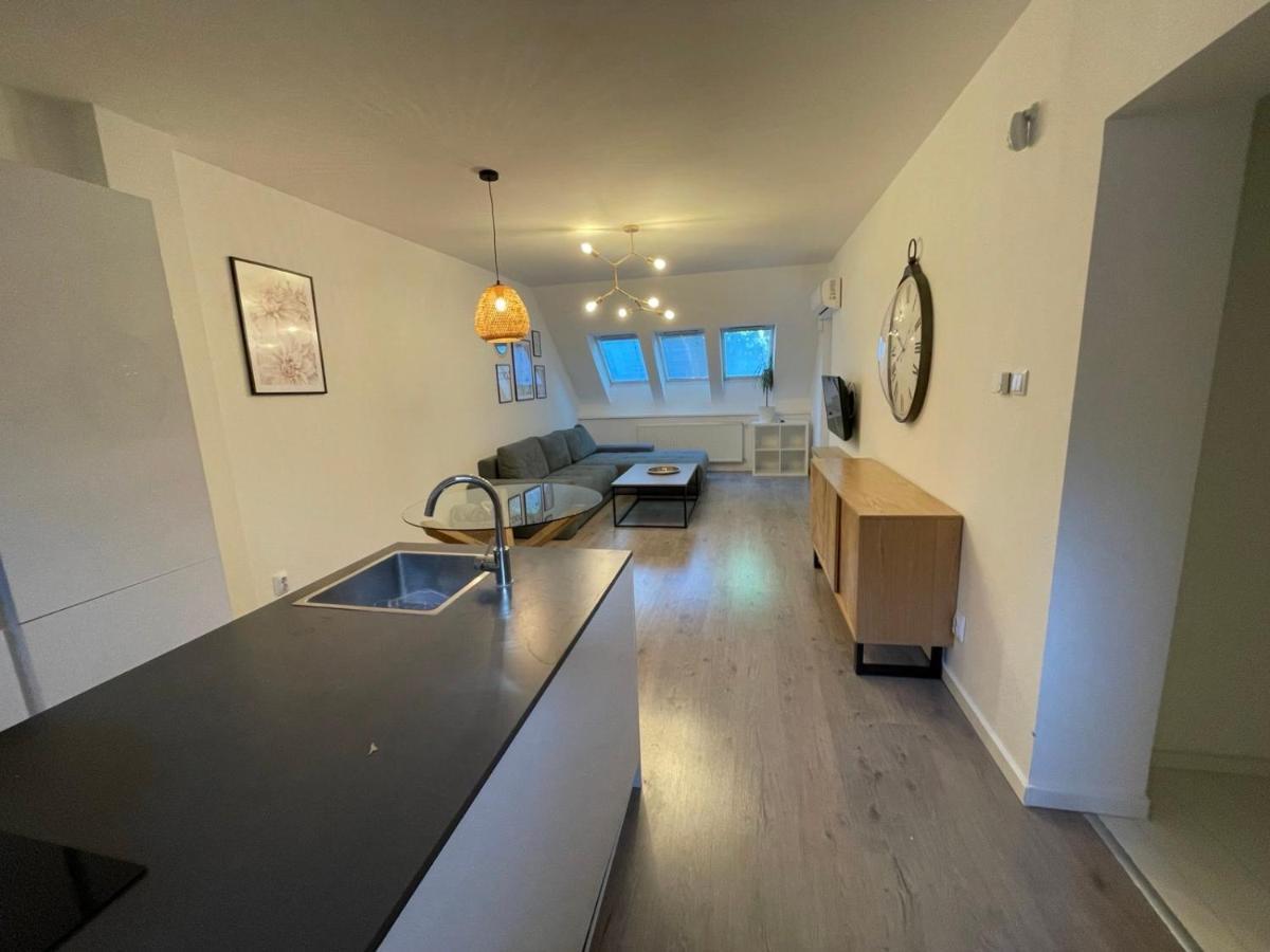 Gabica Apartman Дебрецен Экстерьер фото