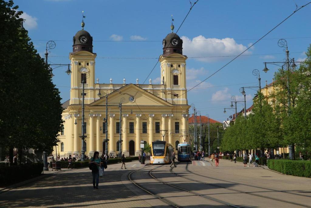 Gabica Apartman Дебрецен Экстерьер фото